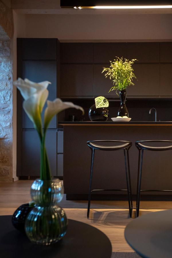 Lägenhet Two Bedroom Luxury Sorgo Cerva In Old Town